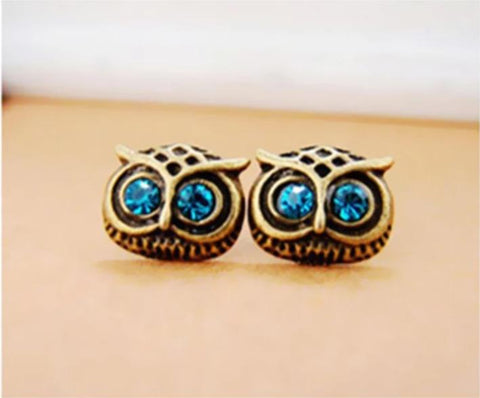 Fashionable Owl Stud Earrings